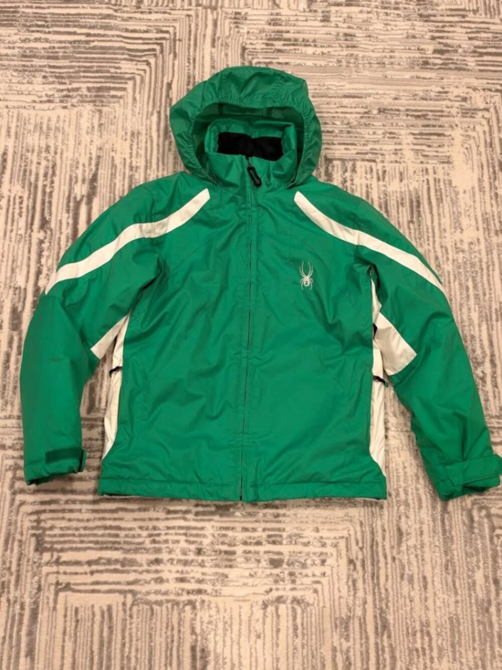 Spyder kids size 14 green/white waterproof Winter coat MSRP $170.